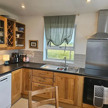 Holiday home Achill Island By The Sea - Idyllic Views, Sleeps 6, Full Kitchen, Fireplace And Wifi Throughout Achill Sound