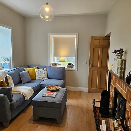 Achill Island By The Sea - Idyllic Views, Sleeps 6, Full Kitchen, Fireplace And Wifi Throughout Semesterbostad Achill Sound