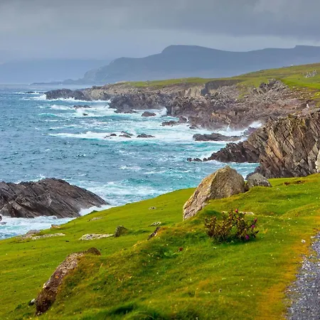 Ferienhaus Achill Island By The Sea - Idyllic Views, Sleeps 6, Full Kitchen, Fireplace And Wifi Throughout Achill Sound