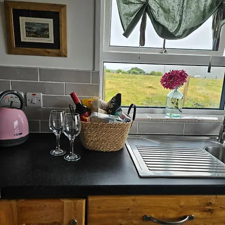 Achill Island By The Sea - Idyllic Views, Sleeps 6, Full Kitchen, Fireplace And Wifi Throughout Ferienhaus Achill Sound