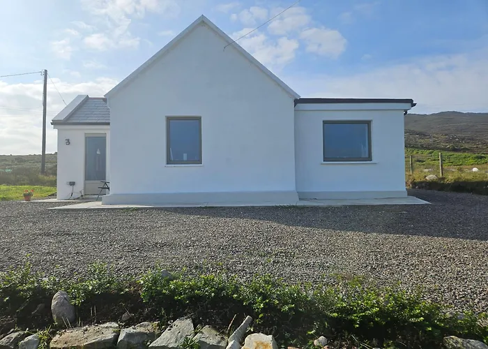 Achill Island By The Sea - Idyllic Views, Sleeps 6, Full Kitchen, Fireplace And Wifi Throughout Semesterbostad Achill Sound